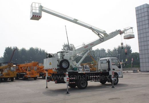 點擊查看詳細(xì)信息<br>標(biāo)題：高空作業(yè)車 閱讀次數(shù)：3734