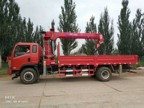點(diǎn)擊查看詳細(xì)信息<br>標(biāo)題：8噸東風(fēng)隨車吊 閱讀次數(shù)：2045