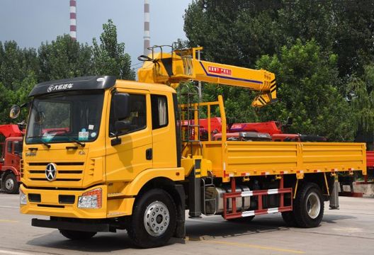 點(diǎn)擊查看詳細(xì)信息<br>標(biāo)題：8噸大運(yùn)隨車吊 閱讀次數(shù)：2024