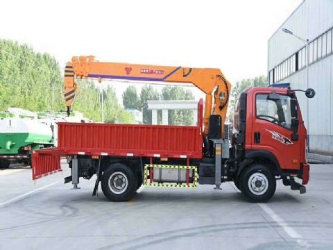 點(diǎn)擊查看詳細(xì)信息<br>標(biāo)題：4噸重汽王牌隨車吊 閱讀次數(shù)：2110