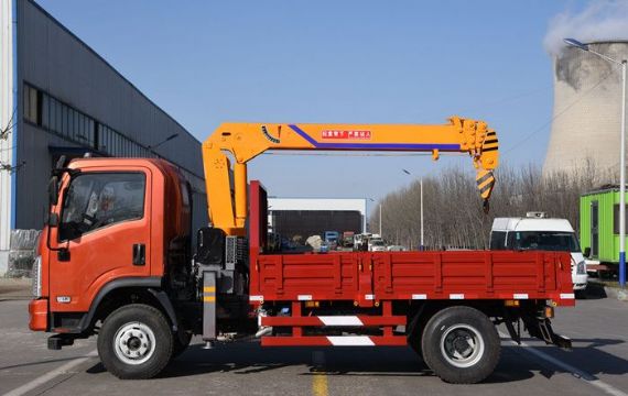 點(diǎn)擊查看詳細(xì)信息<br>標(biāo)題：4噸大運(yùn)隨車吊 閱讀次數(shù)：2043