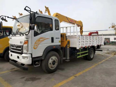 點(diǎn)擊查看詳細(xì)信息<br>標(biāo)題：5噸重汽豪曼隨車吊 閱讀次數(shù)：2230