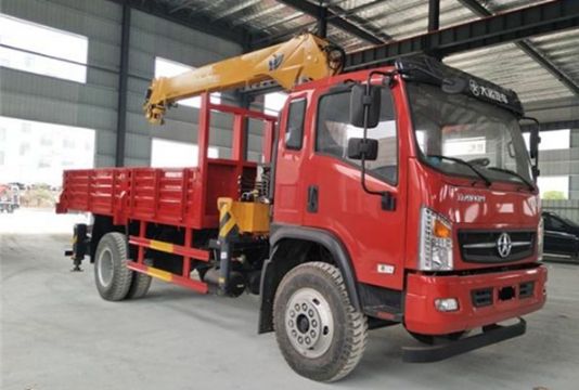 點(diǎn)擊查看詳細(xì)信息<br>標(biāo)題：5噸大運(yùn)隨車吊 閱讀次數(shù)：2228