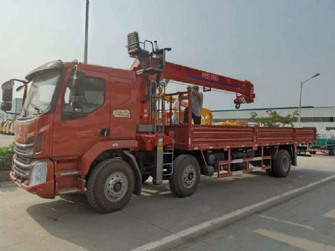 點(diǎn)擊查看詳細(xì)信息<br>標(biāo)題：柳汽前四后四隨車吊 閱讀次數(shù)：2064