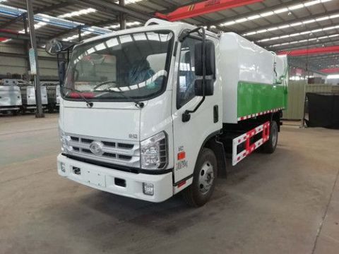 點(diǎn)擊查看詳細(xì)信息<br>標(biāo)題：9方柴油垃圾車 閱讀次數(shù)：3415